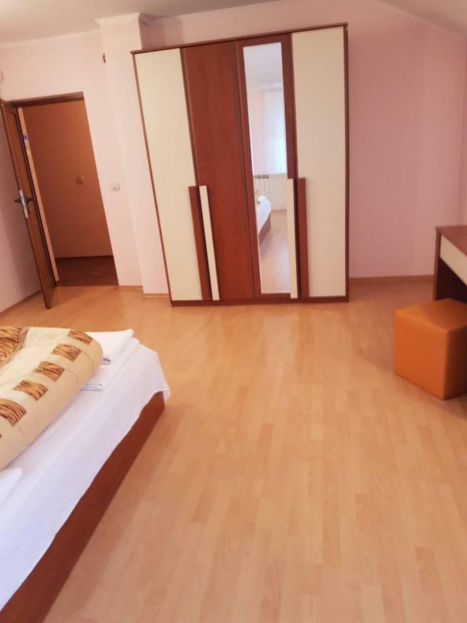Guest House Iveta Sofia Exteriör bild